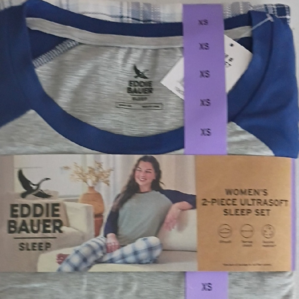 Eddie Bauer Women's Blue and Gray Sleepwear Set